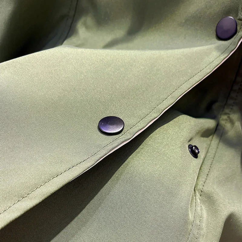 Stylischer, wasserdichter Trenchcoat für Regen