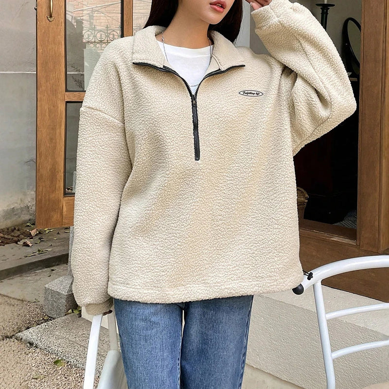 Kuscheliges Sweatshirt mit Halbreißverschluss und Hoodie