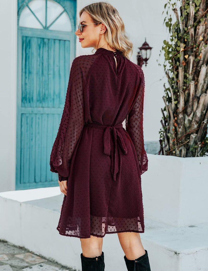 Elegantes - Dunkelrotes Kleid mit Polka Dots für dich
