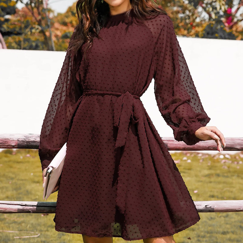 Elegantes - Dunkelrotes Kleid mit Polka Dots für dich