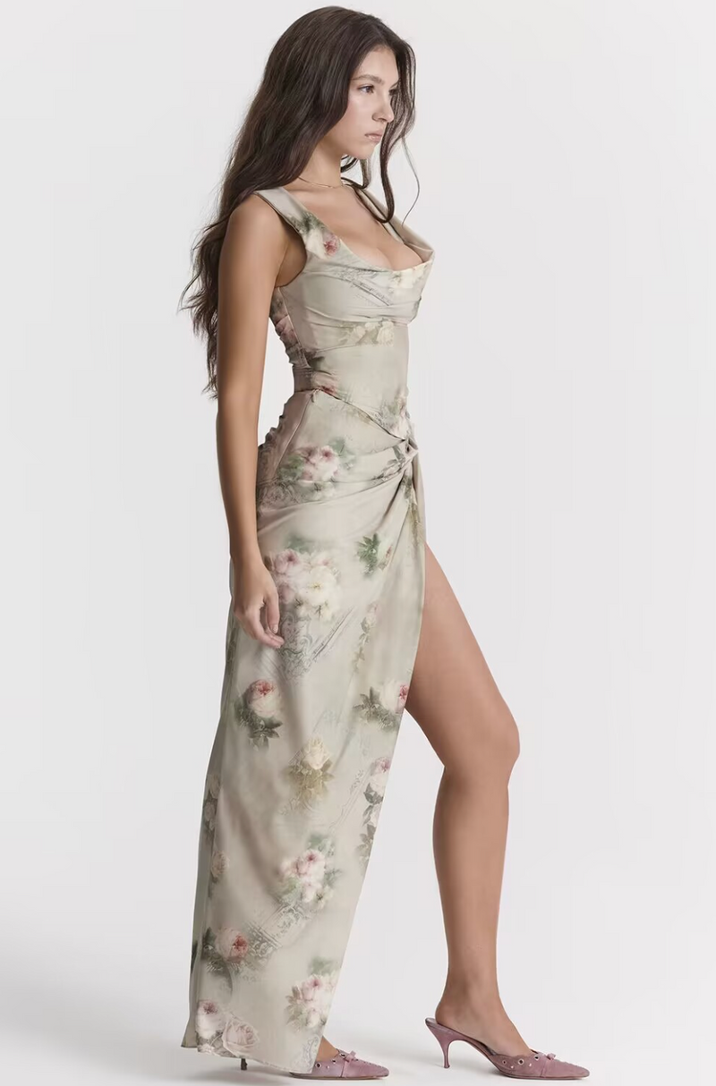 Elegantes Maxikleid mit Blumenmuster und Schnürung