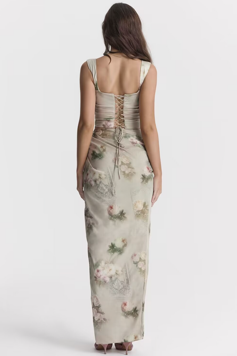 Elegantes Maxikleid mit Blumenmuster und Schnürung
