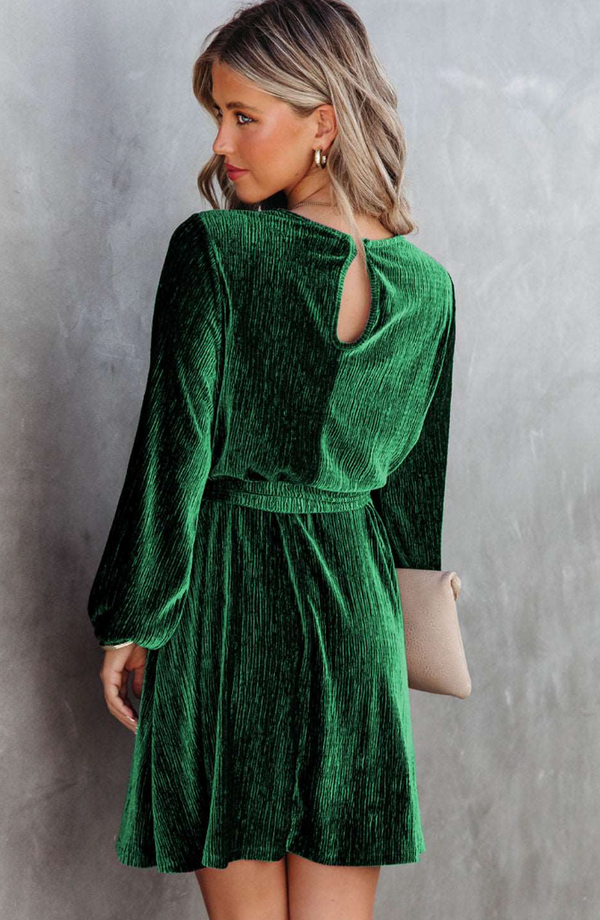 Elegantes Heidi -Mini-Kleid mit langen Ärmeln