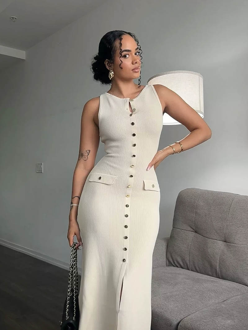 Elegantes Maxikleid In Fließendem Stoff