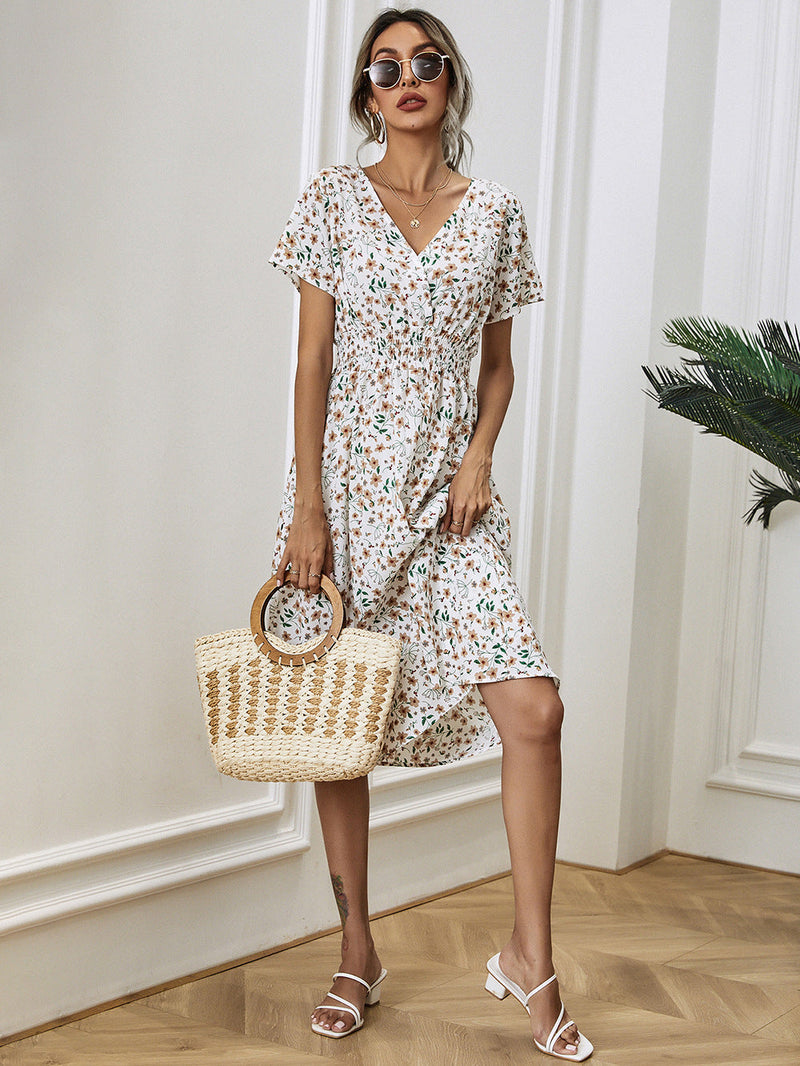 Kuscheliges Sommerkleid mit Blumendruck für dich