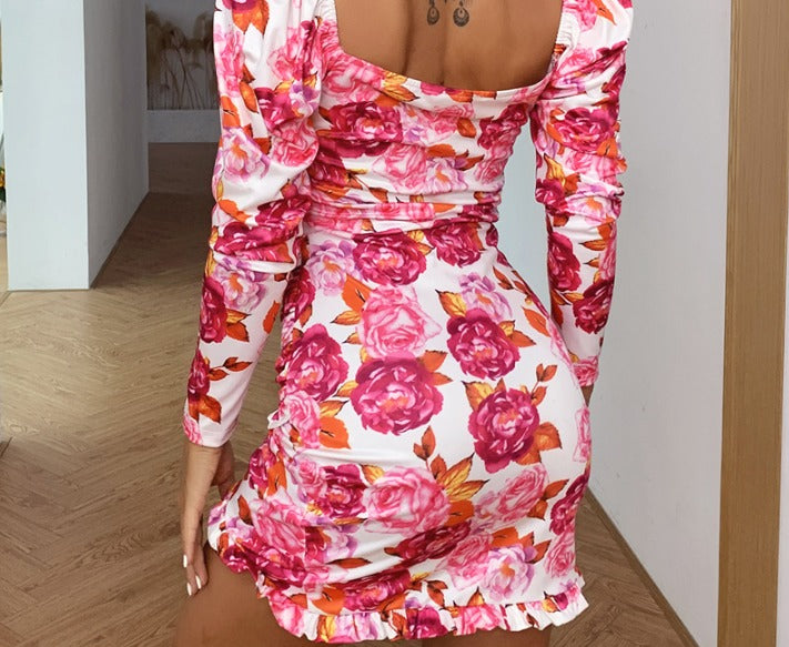 Fröhliches Heidi -Mini-Kleid Blumenmuster für den Sommer