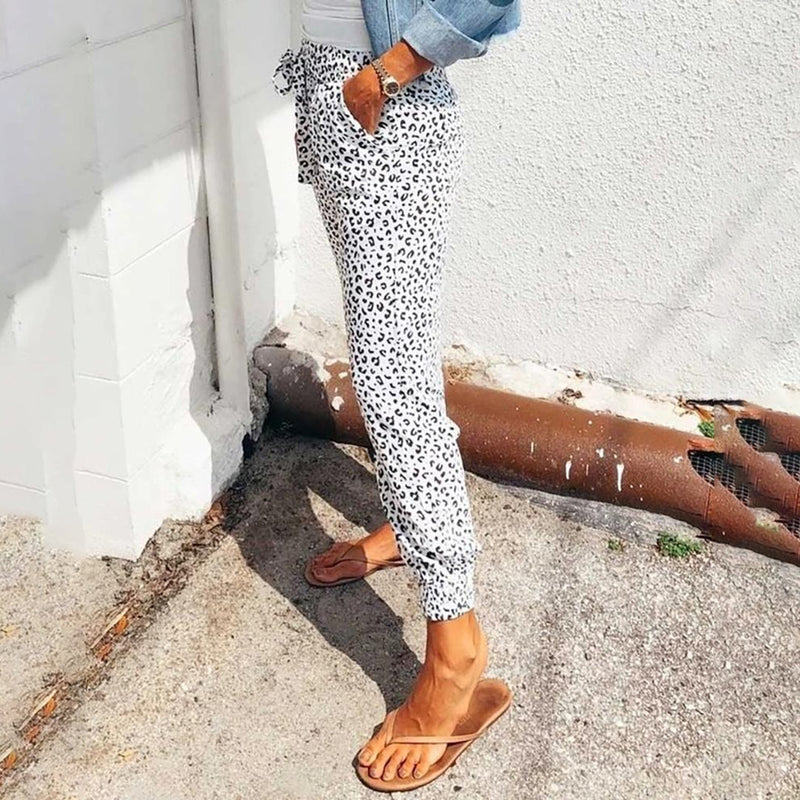 FIONA - Hose mit Leopardenmuster