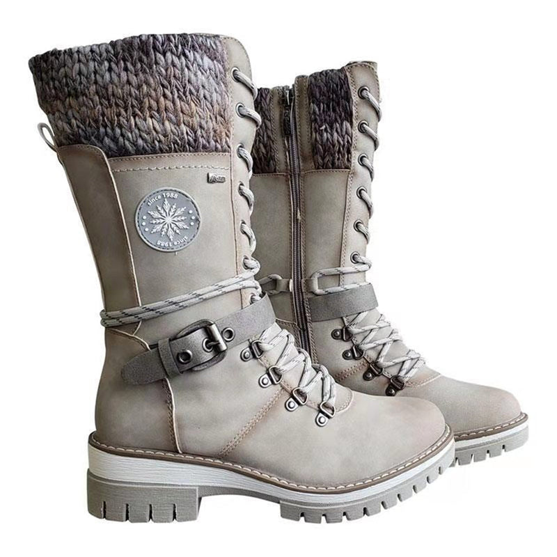Elegante und bequeme lachsfarbene Stiefel für jeden Anlass