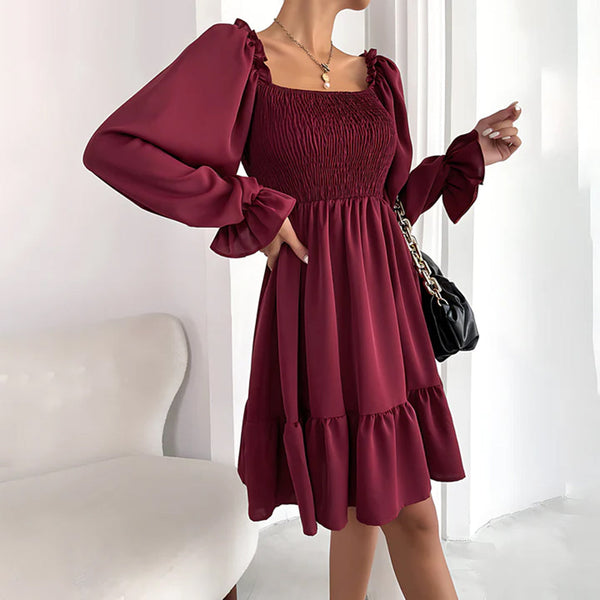Elegantes Mini-Kleid mit Verspielten Rüschen für Jeden Anlass