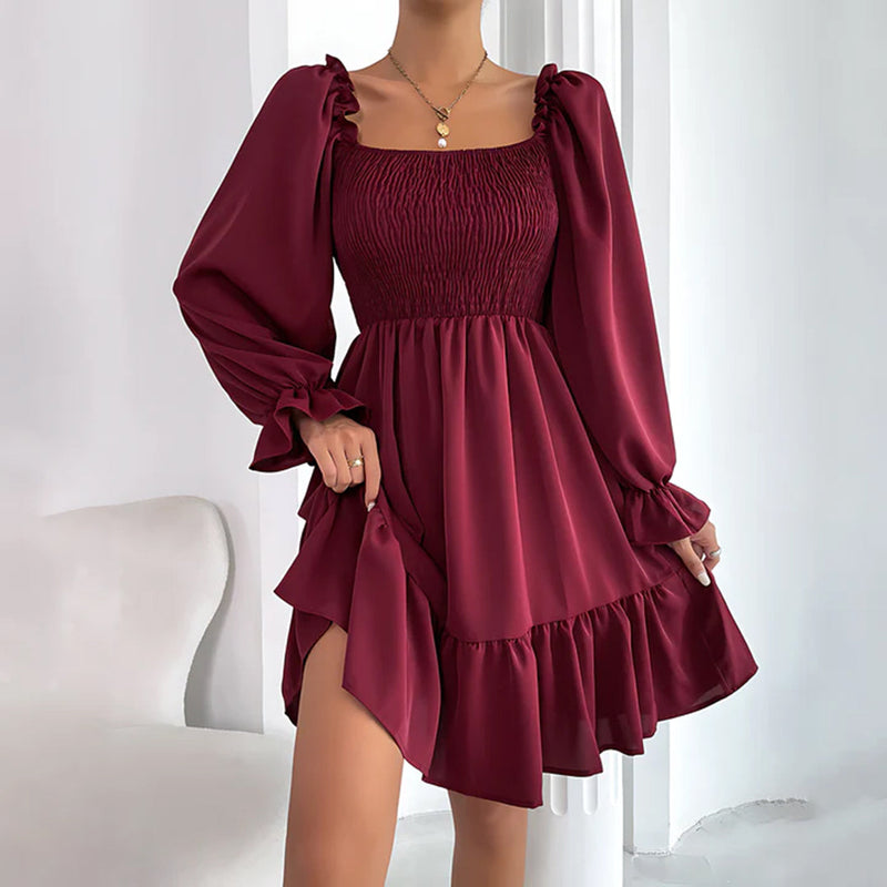 Elegantes Mini-Kleid mit Verspielten Rüschen für Jeden Anlass