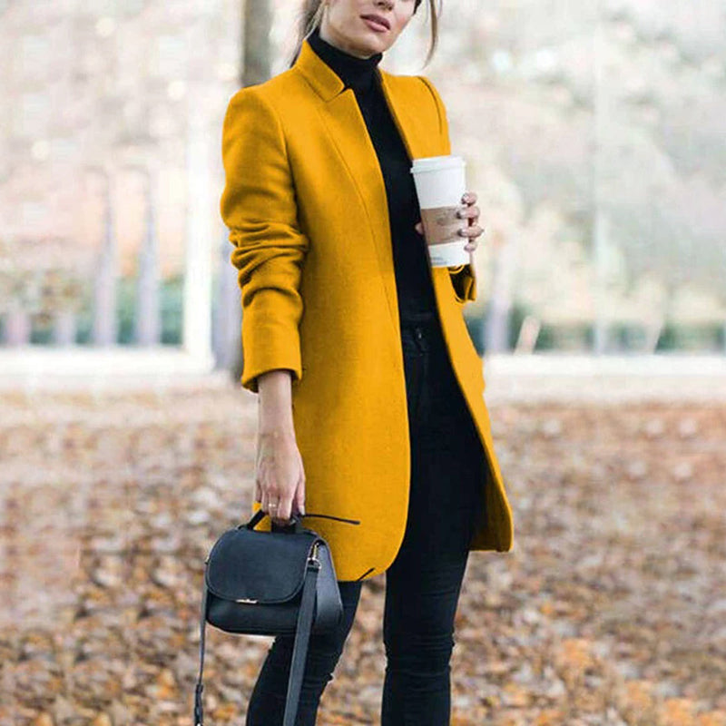 Irina – Eleganter Mantel-Look