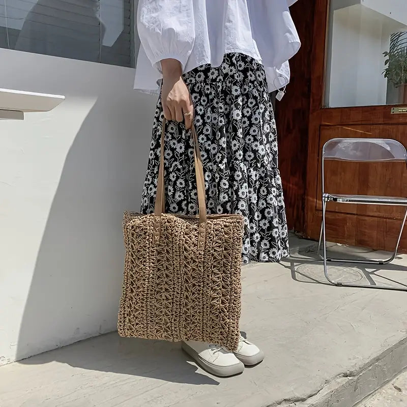Gewebte Strandtasche für den Sommer