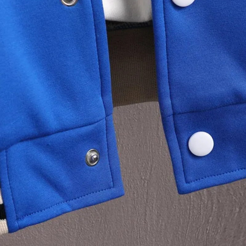 Moderne Sportjacke für aktive Männer