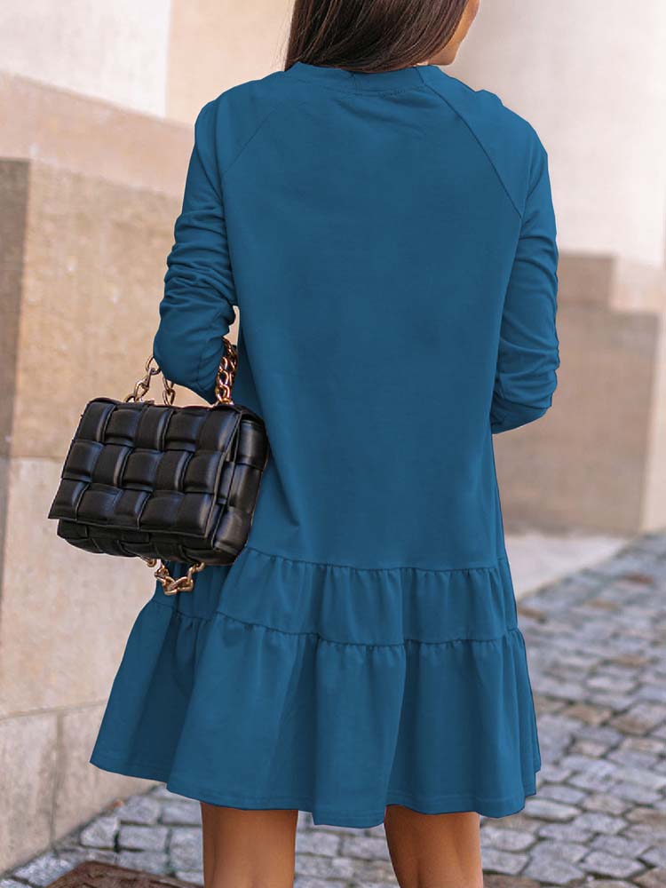 Kuscheliges - Blaues Kleid mit Rüschen für dich