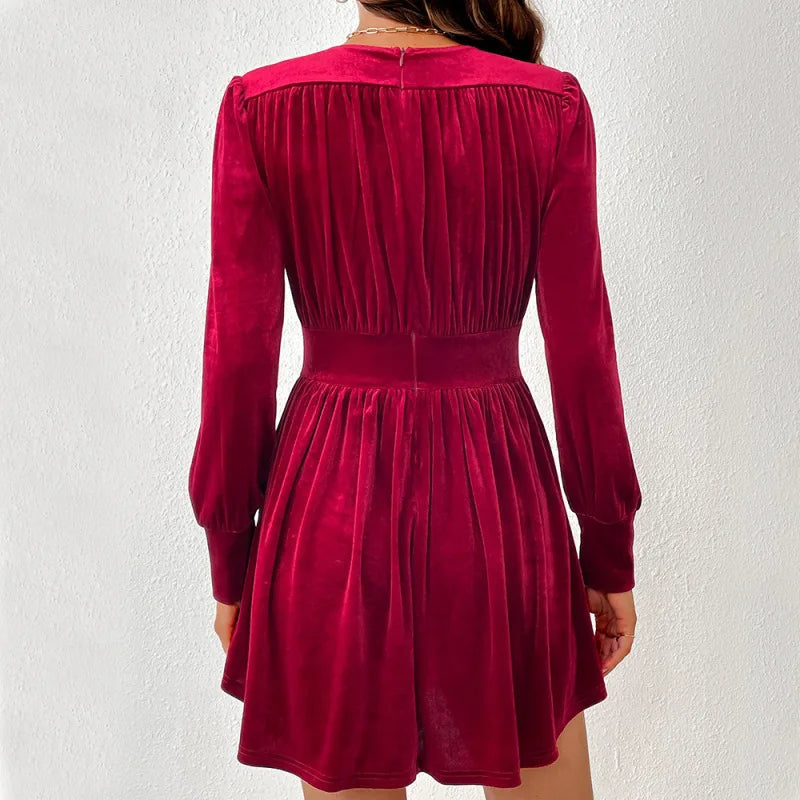 Elegantes Heidi -Samt-Minikleid mit V-Ausschnitt