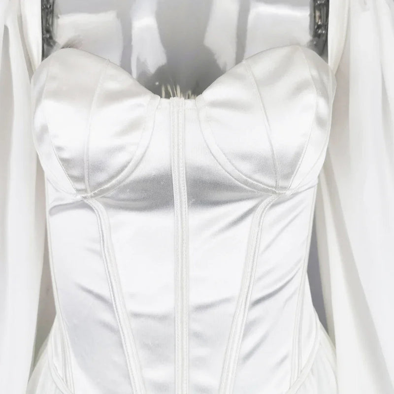 Elegantes Heidi -Satin Bustier Mini Kleid mit Puffärmeln