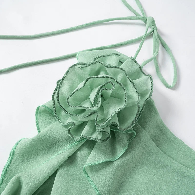 Luftiges, Elegantes Minzkleid mit Rüschenschichten