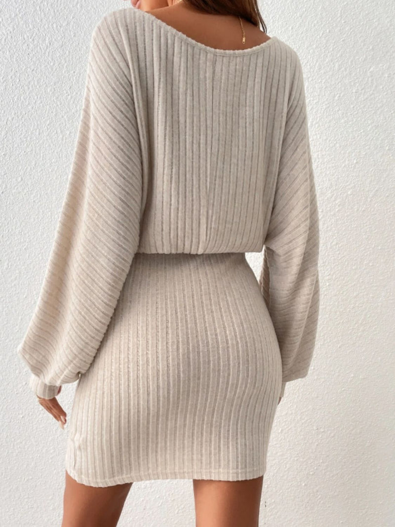 Elegantes Heidi Herbst Mini Kleid mit Taillengürtel