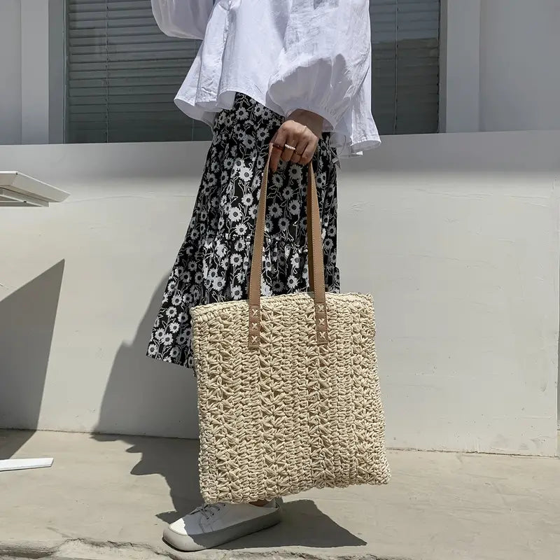 Gewebte Strandtasche für den Sommer