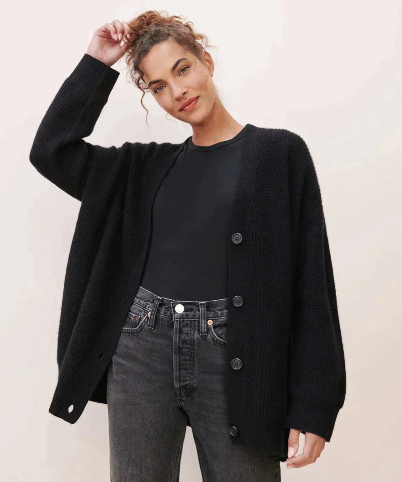 Eva – Stilvolle Cashmere-Cardigan mit weichem Komfort