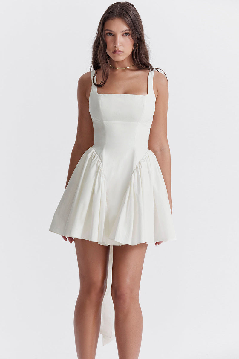 Elegantes Heidi -Mini-Kleid Mit Schleife für Feste