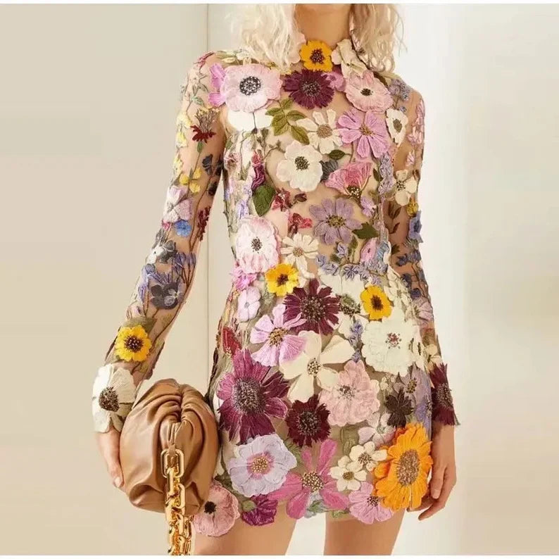 Warmes | handgefertigtes Blumenkleid für dich