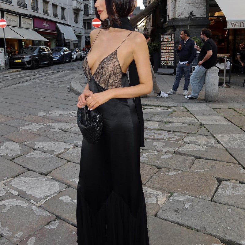 Elegantes Schwarzes Kleid aus Spitze und Mesh