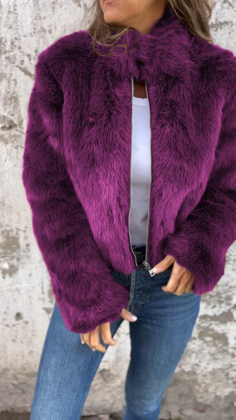 Weiche und elegante Kunstpelzjacke