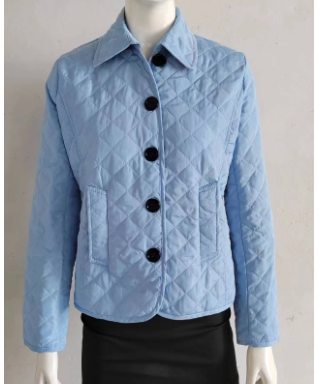 Elegante und warme Herbstjacke