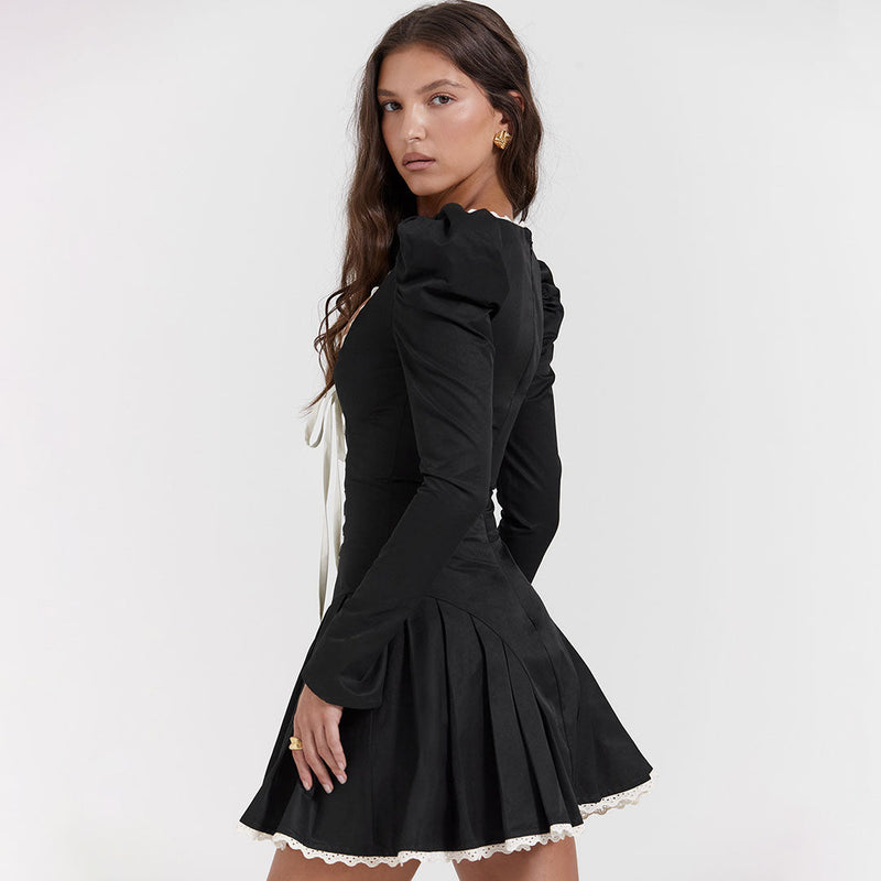 Elegantes Heidi -Schnür-Minikleid mit Puffärmeln