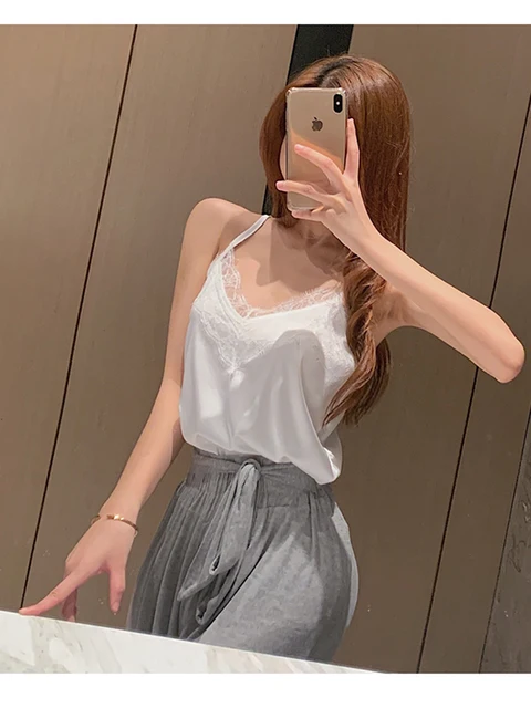 Dorit - Besticktes Camisole mit V-Ausschnitt