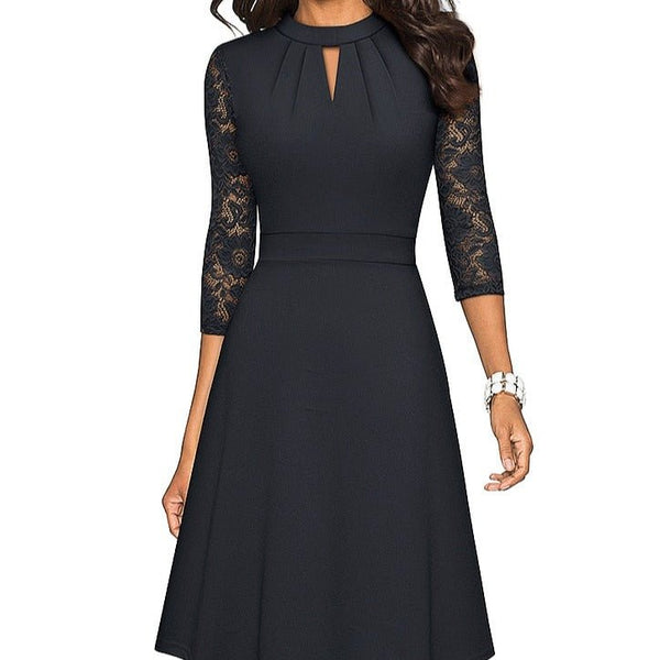 Kuscheliges Ausgehöhltes Spitzenkleid für dich