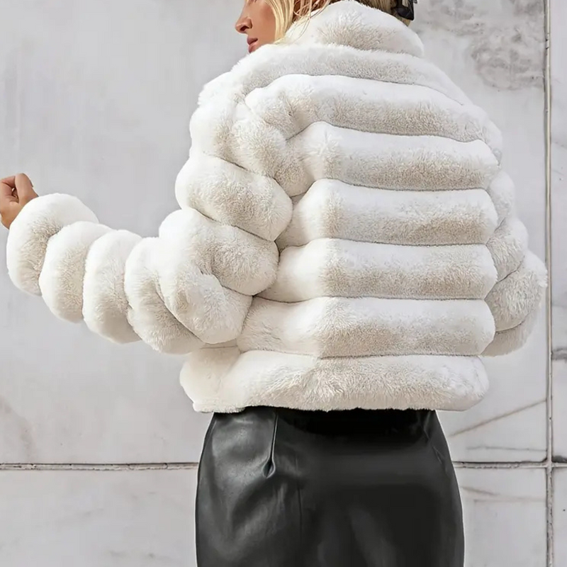 Warmes und elegantes Damenjacke